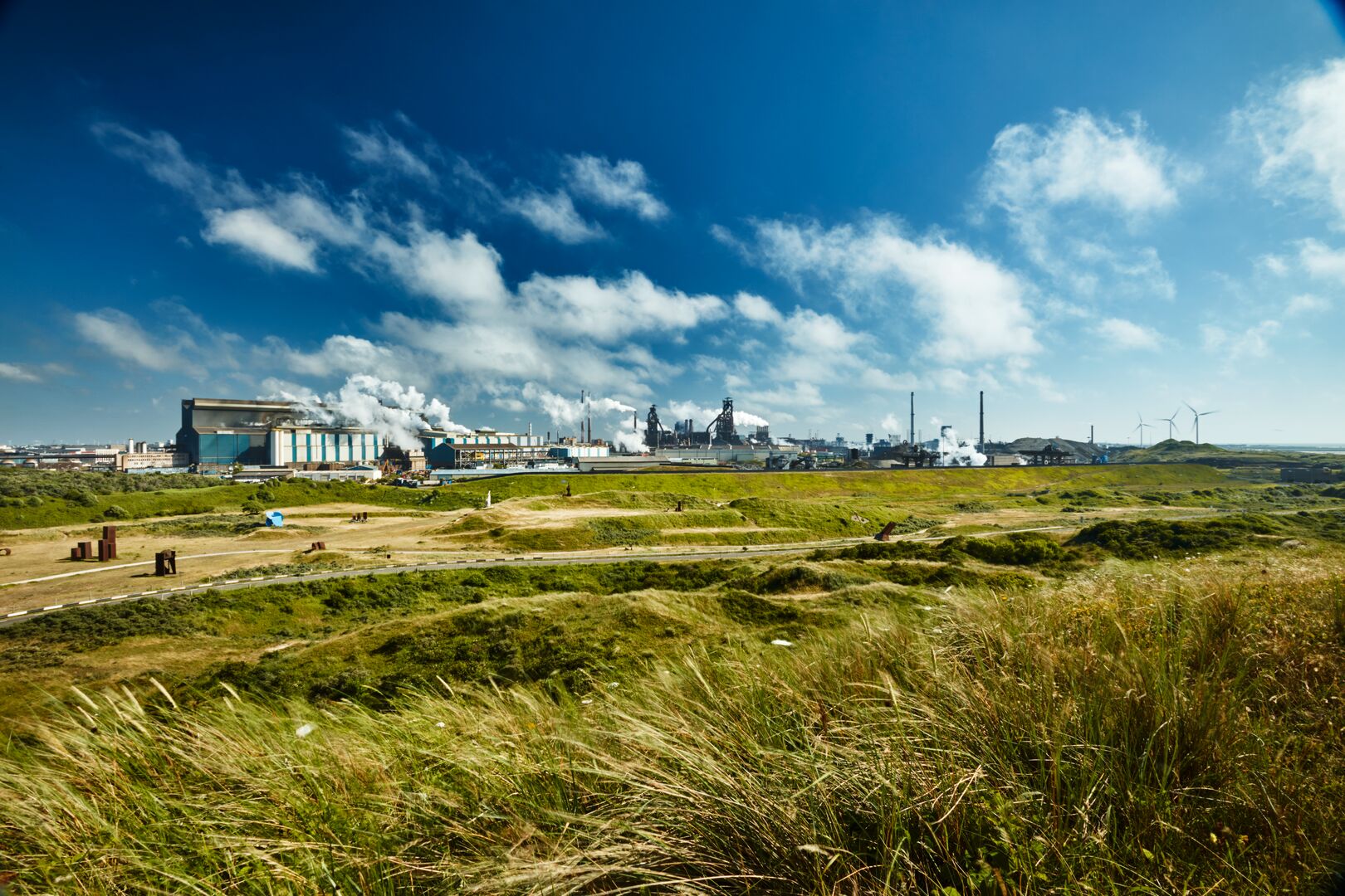 tata-steel-skyline-site-IJmuiden-2018-076 with statues tata-steel-skyline-site-IJmuiden-2018-076 with statues